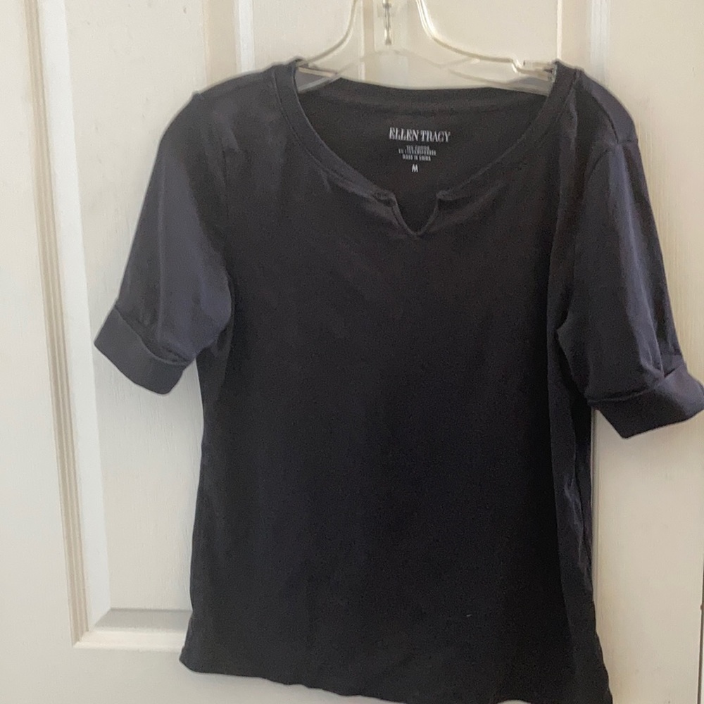 FINAL MARKDOWN Ellen Tracy notch necked tee medium